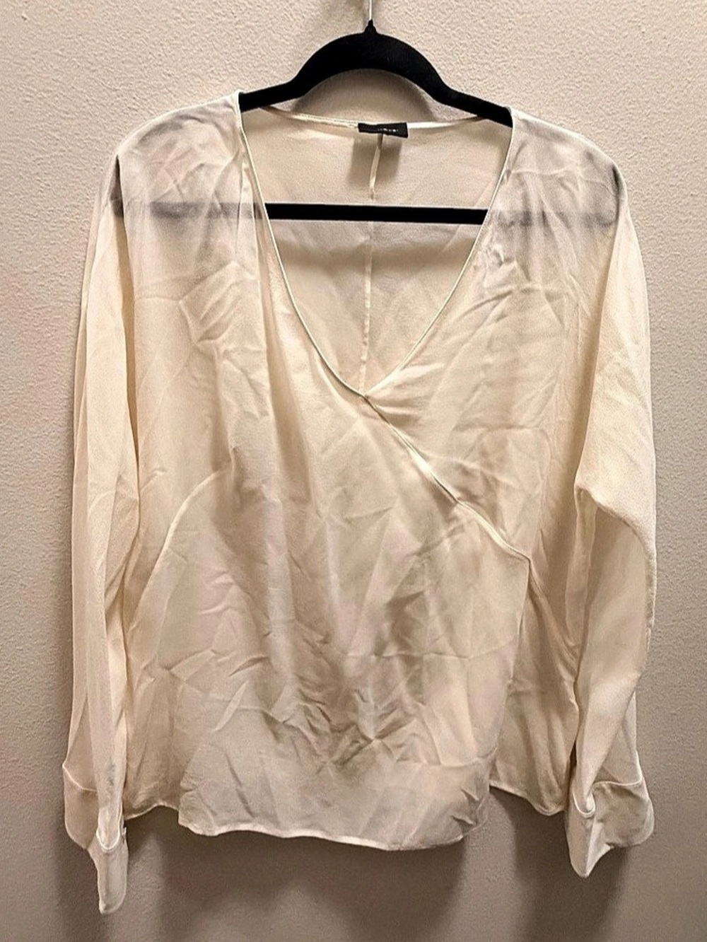 AKRIS Silk V-Neck Blouse Size 12 Like New